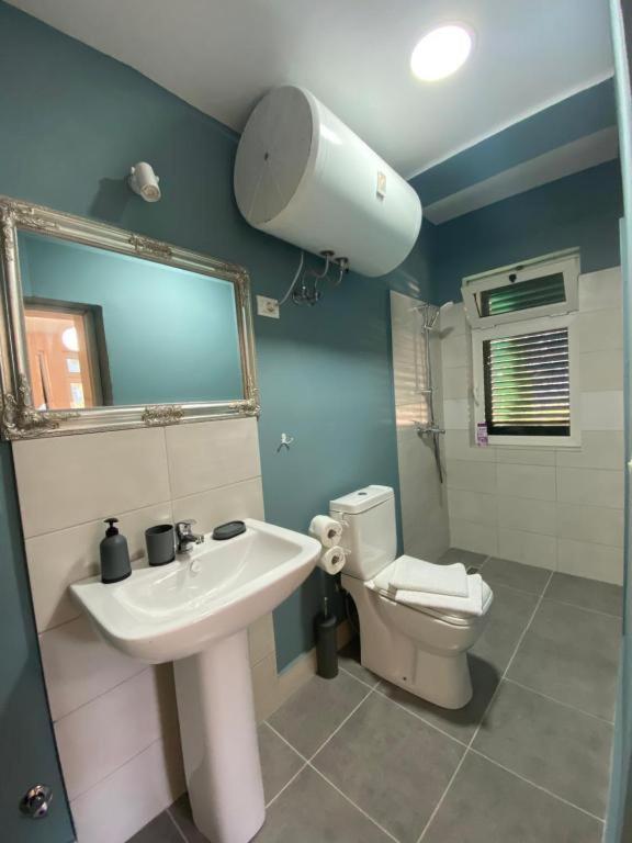 Agroturizem Hotel Vila Franceze Koman Ngoại thất bức ảnh